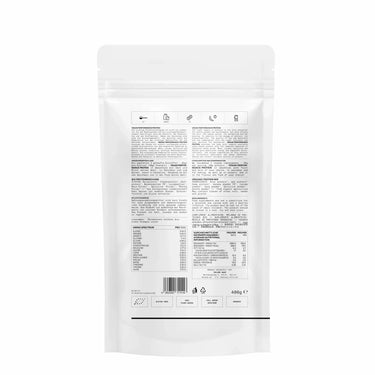 Die Rückseite eines weißen, wiederverschließbaren Beutels zeigt schwarzen Text mit Zutaten, Nährwertangaben und Anweisungen für DALUMA VEGANES PERFORMANCE PROTEIN NEUTRAL DOUBLE. Oben befinden sich Icons, und in der rechten unteren Ecke wird 400 g angezeigt.