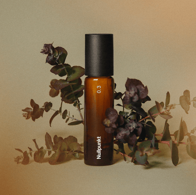 Eine braune Glasflasche mit der Aufschrift 